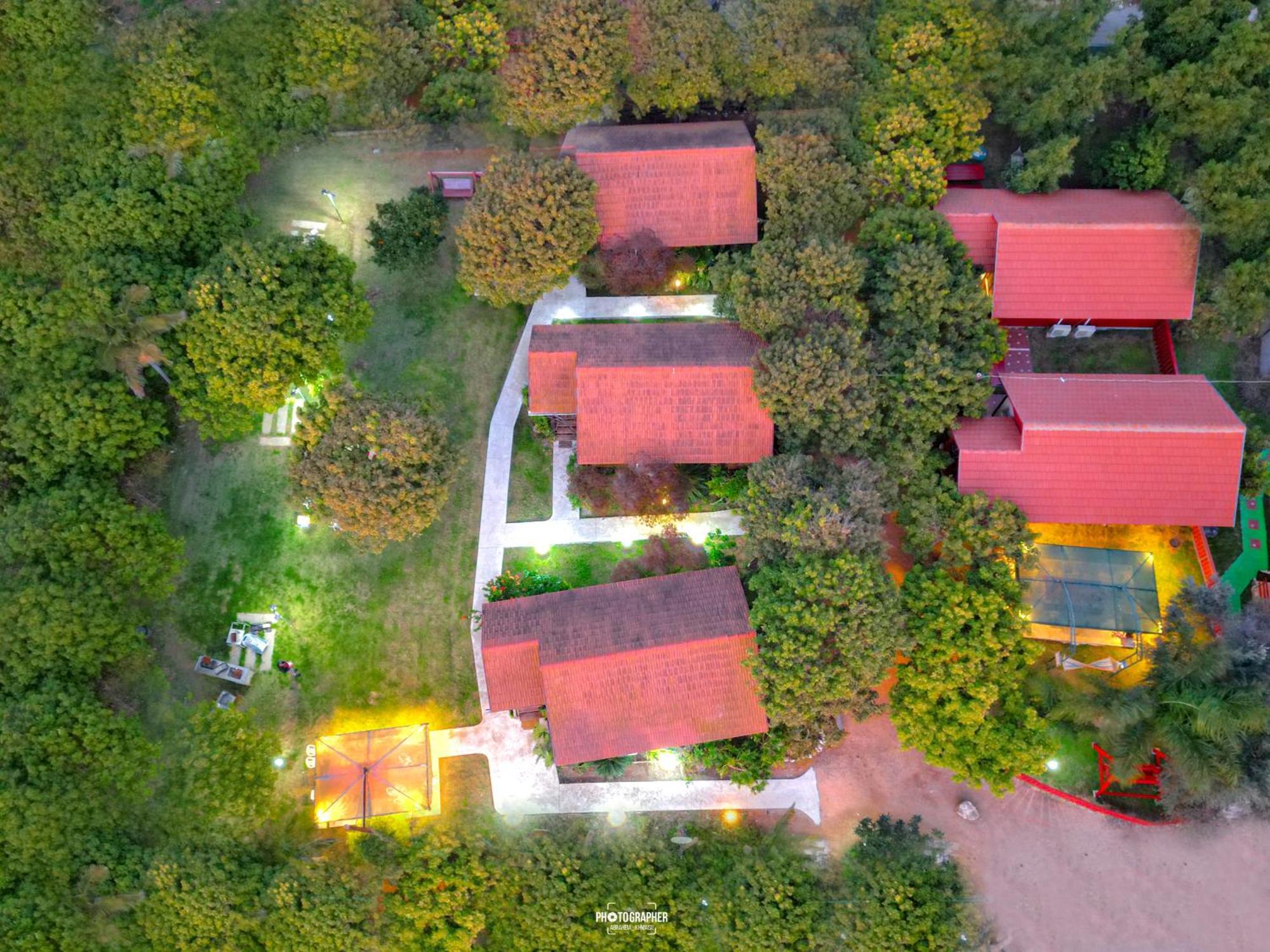The Wooden Rose Cabins Bezet Экстерьер фото